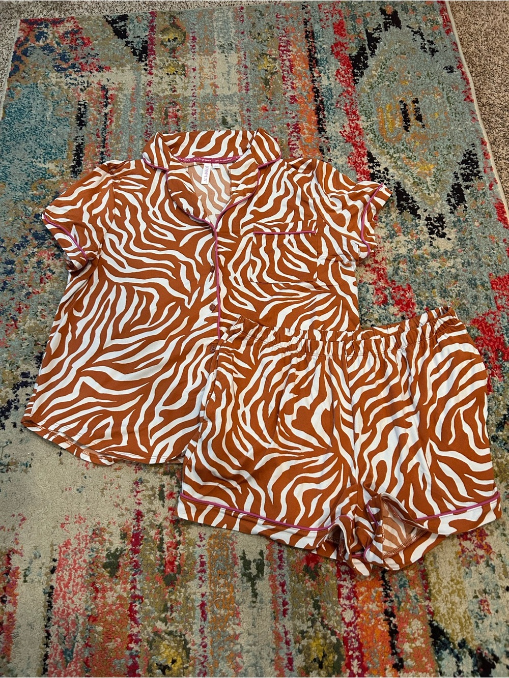 JoySpun Burnt Orange & White Zebra Print Pajama Top with Pink Piping